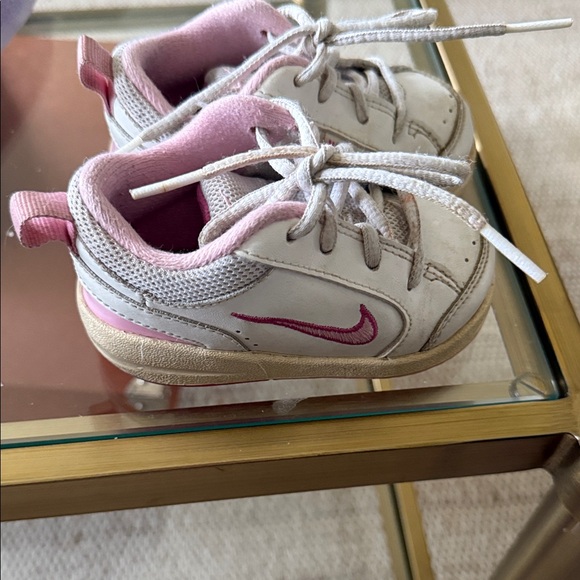 Nike Kids White and Pink Sneakers - Picture 3 of 5